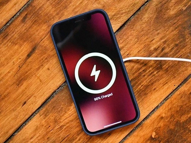 喀左苹果手机维修分享iPhone 12可以随便充电吗 